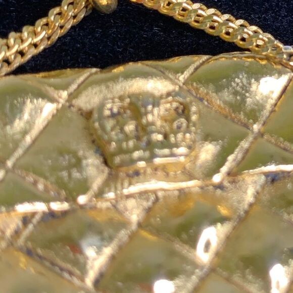 Gold Tone Purse Shape 80"s Inspired Dangle Earrings Clip -on VTG - Picture 2 of 9